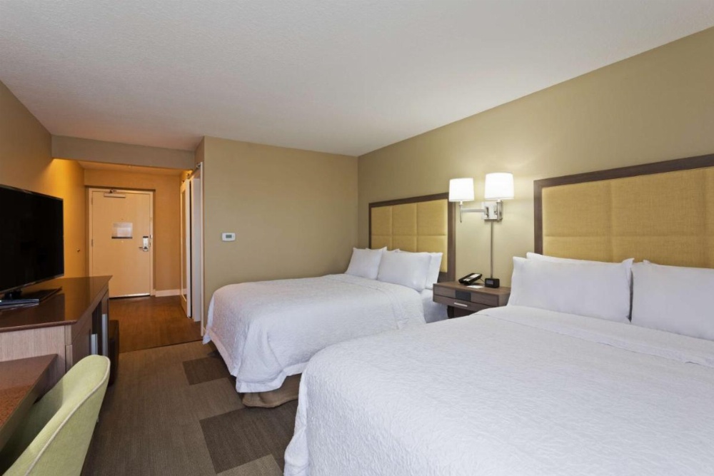 Queen Room with Two Queen Beds (4 Adults)